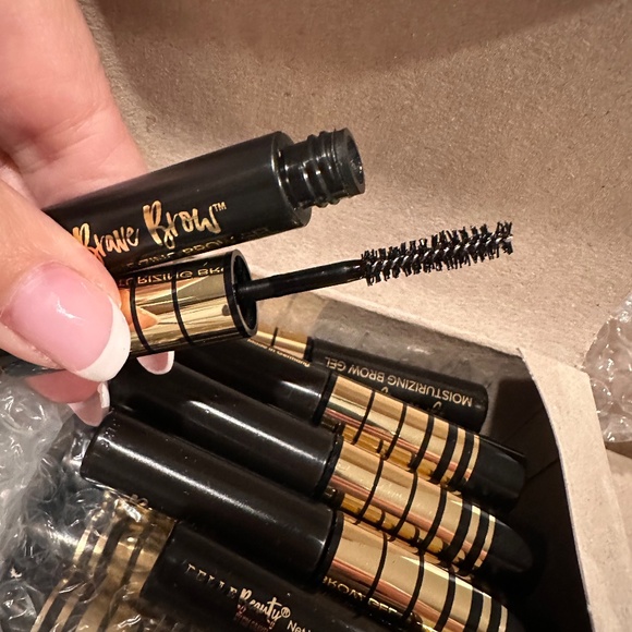 Belle Beauty Brave Brow Moisturizing Clear Gel - 3 PACK - Picture 3 of 7